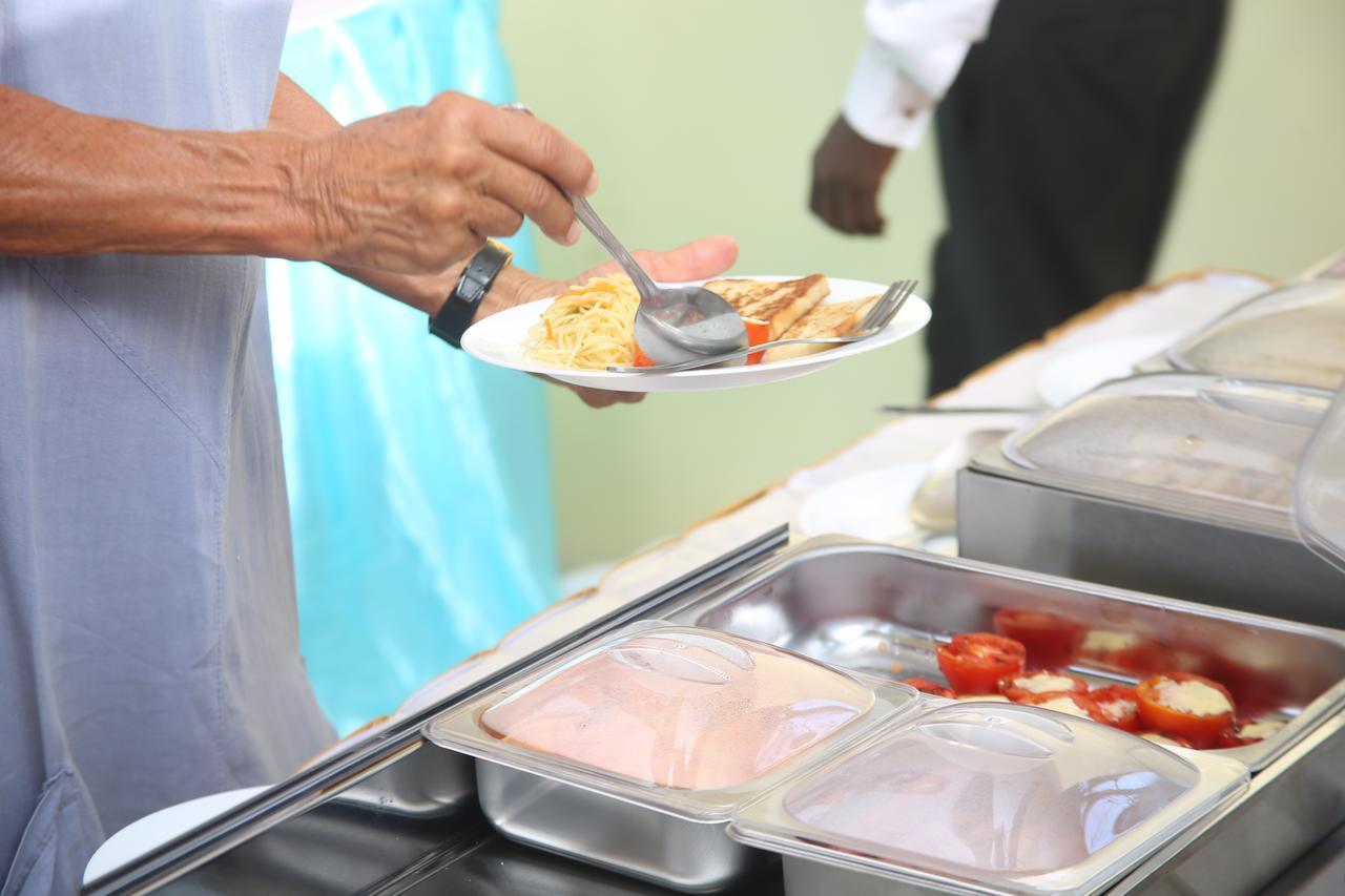 Kays Lodge Dar es Salaam Ngoại thất bức ảnh