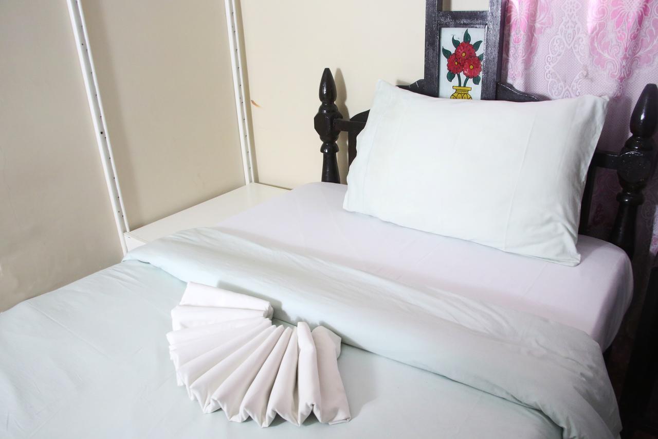 Kays Lodge Dar es Salaam Ngoại thất bức ảnh