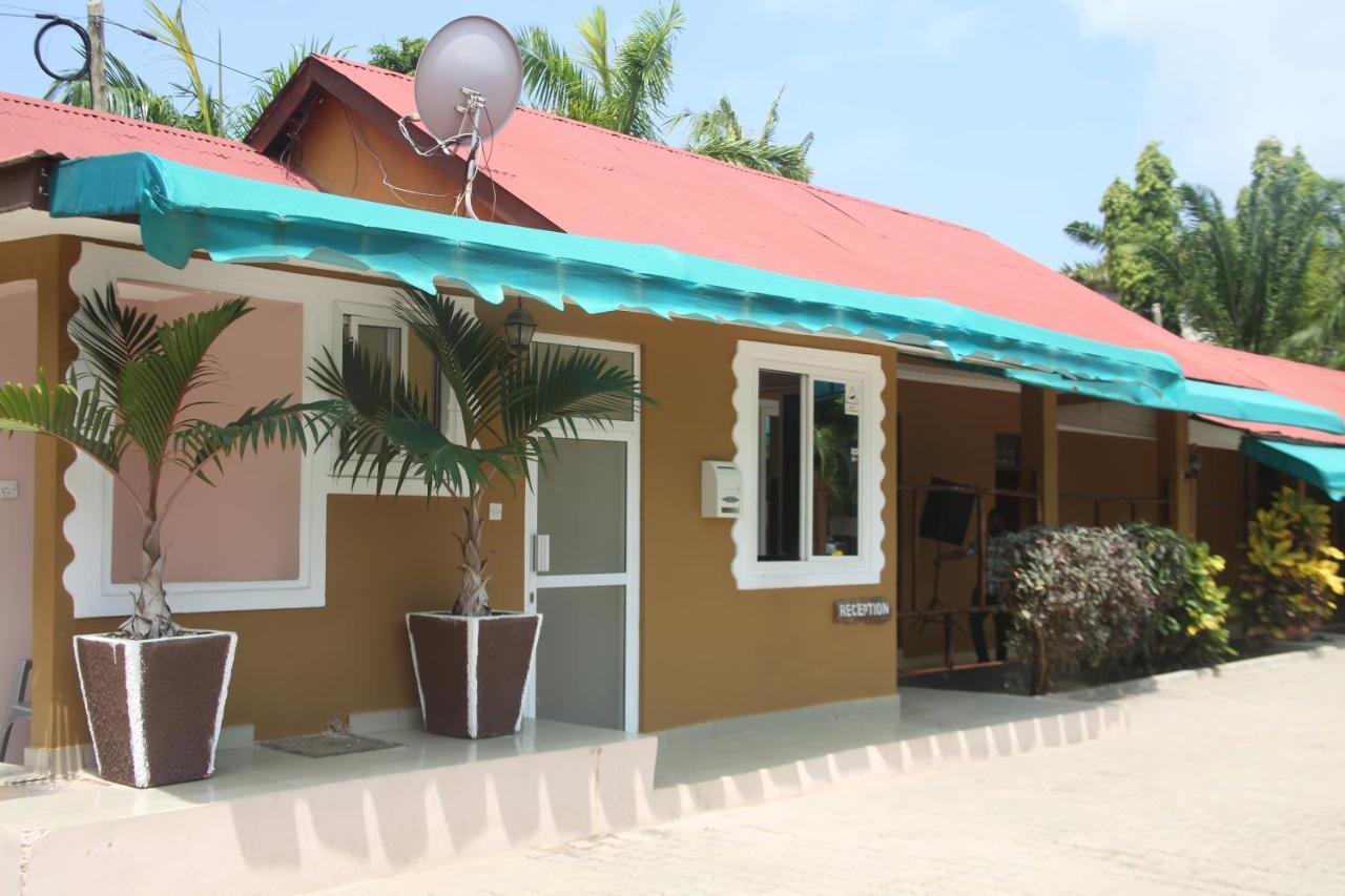 Kays Lodge Dar es Salaam Ngoại thất bức ảnh