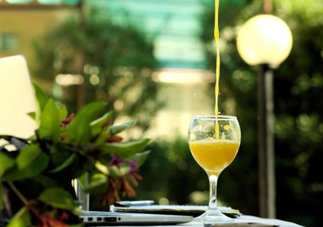 Kays Lodge Dar es Salaam Ngoại thất bức ảnh