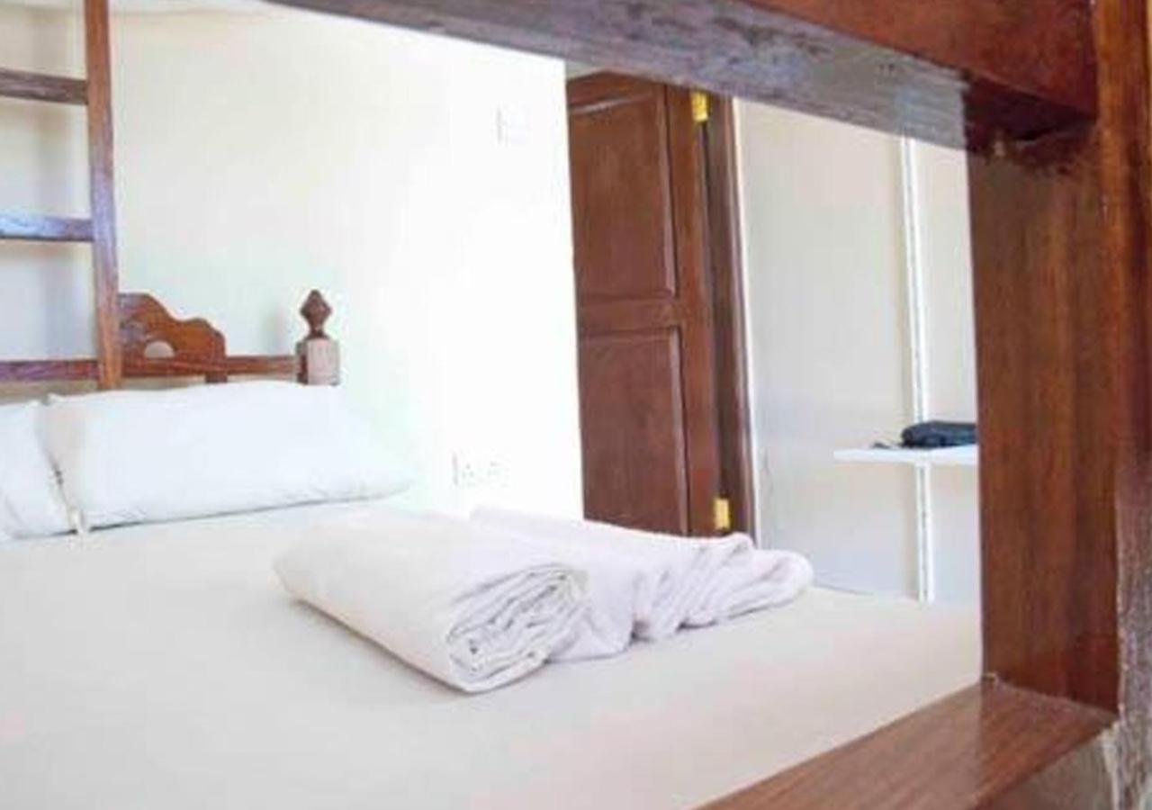 Kays Lodge Dar es Salaam Ngoại thất bức ảnh